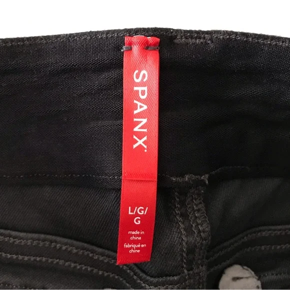 SPANX Stretch Twill Ankle Cargo Pants in Washed Black Size Large NEW Slimming